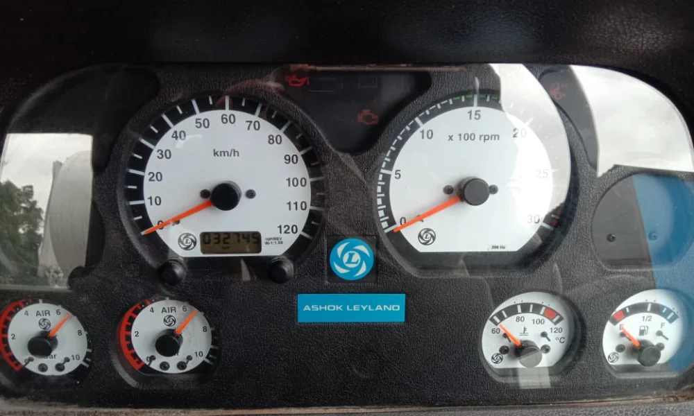 Ashok Leyland 2518 Transit Mixer